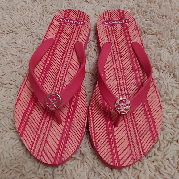 Coach Flip-flops 9-10 - Picture 2 of 4